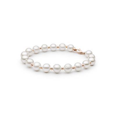 Gold bracelet with pearls