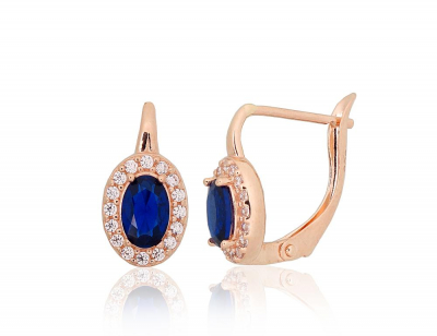 Gold earrings with 'english' lock