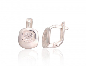 Silver earrings with 'english' lock