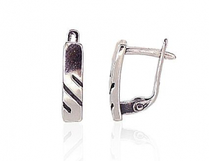 Silver earrings with 'english' lock