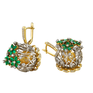 Gold earrings with diamond and emerald