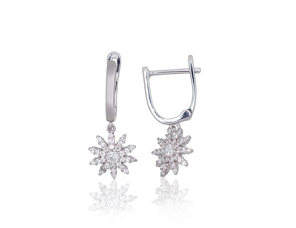 Silver earrings with 'english' lock