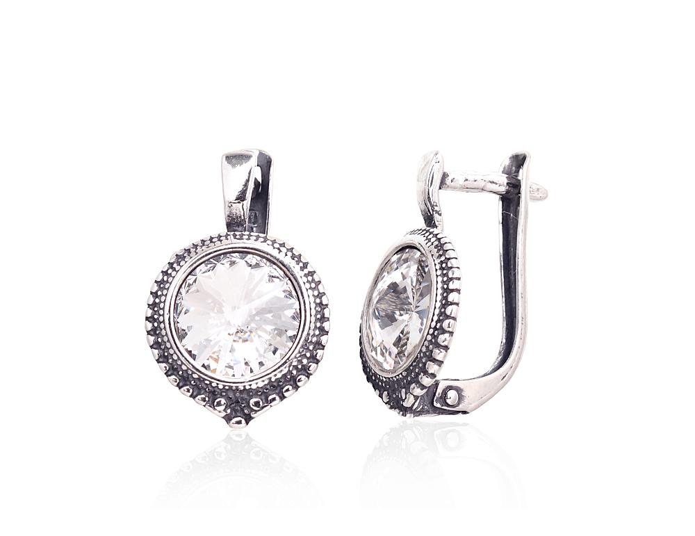 Silver earrings with 'english' lock