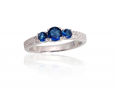 Серебряное кольцо