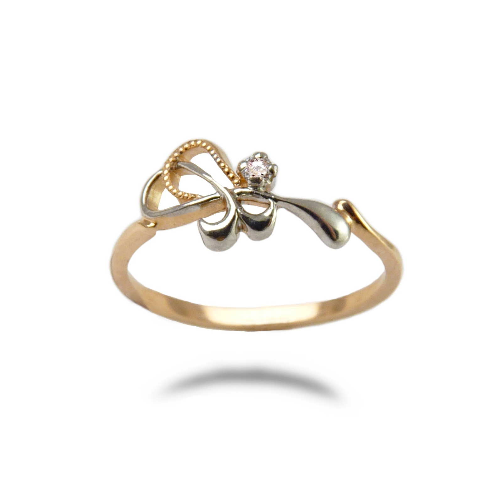 Золотое кольцо с бриллиантом Золотое кольцо с бриллиантом