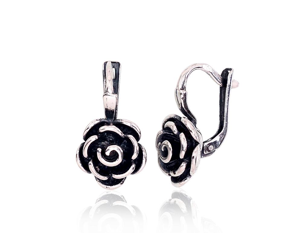 Silver earrings with 'english' lock